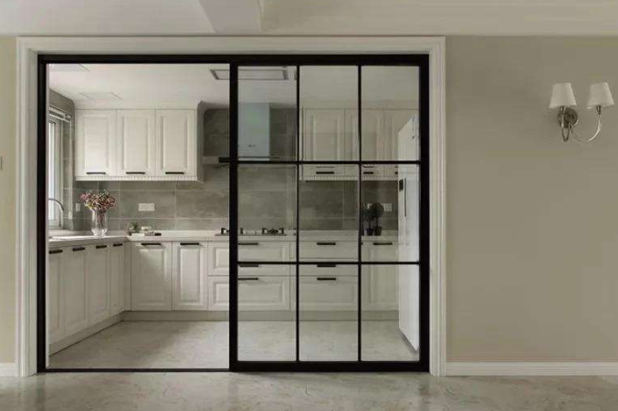 廚房推拉門(mén)有必要安裝么？廚房推拉門(mén)有什么優(yōu)勢(shì)？